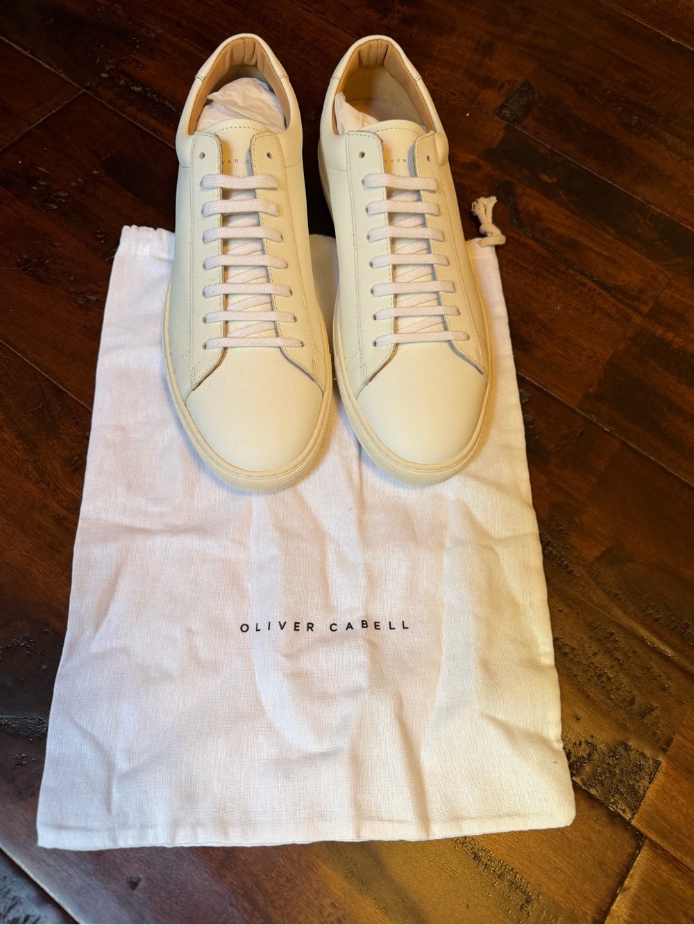 Oliver Cabell Off-White Leather Low-Top Sneakers